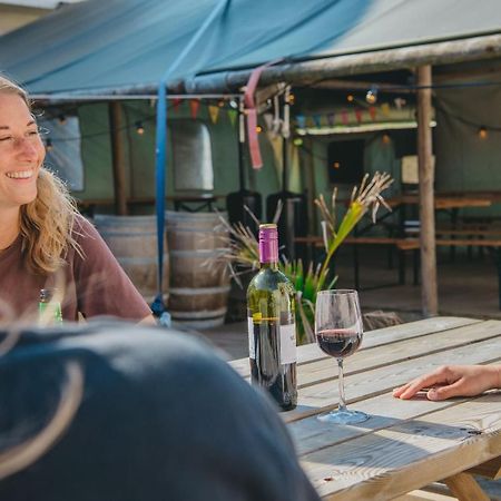 Family & Surfhostel Петтен Экстерьер фото