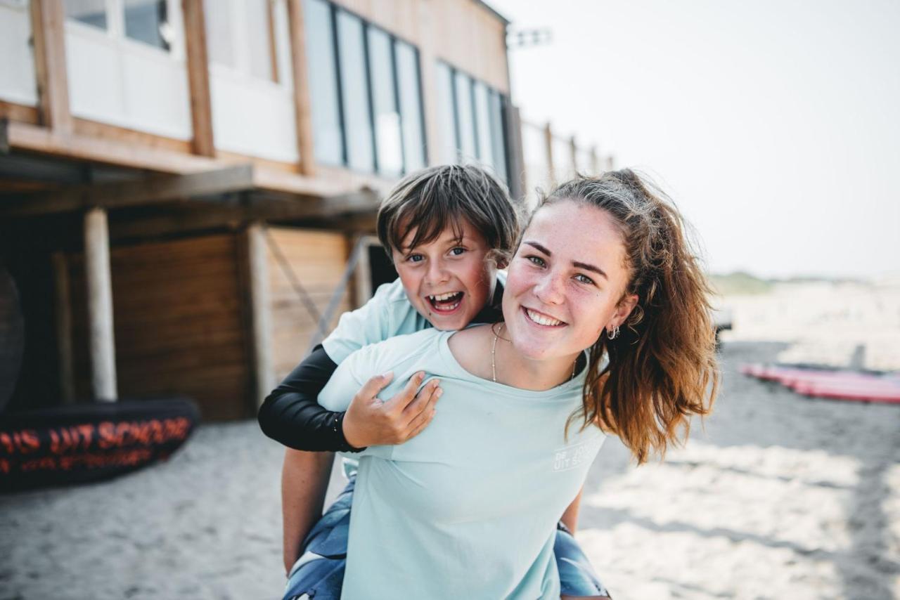 Family & Surfhostel Петтен Экстерьер фото