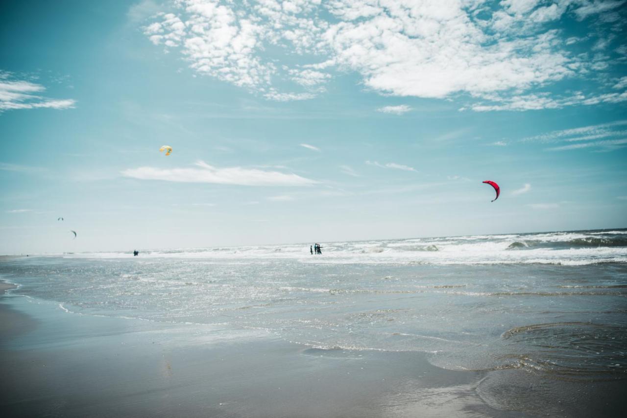 Family & Surfhostel Петтен Экстерьер фото