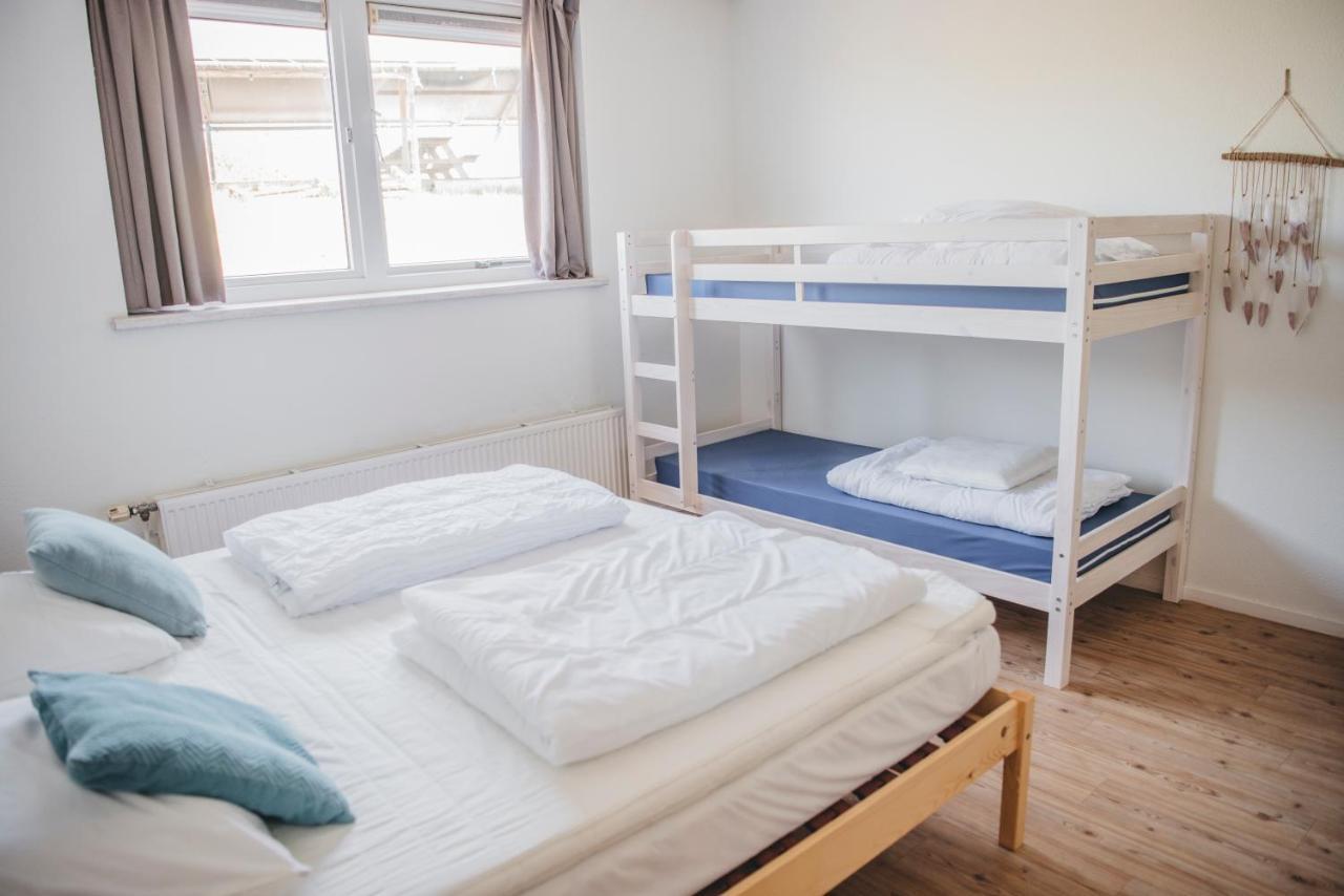 Family & Surfhostel Петтен Экстерьер фото