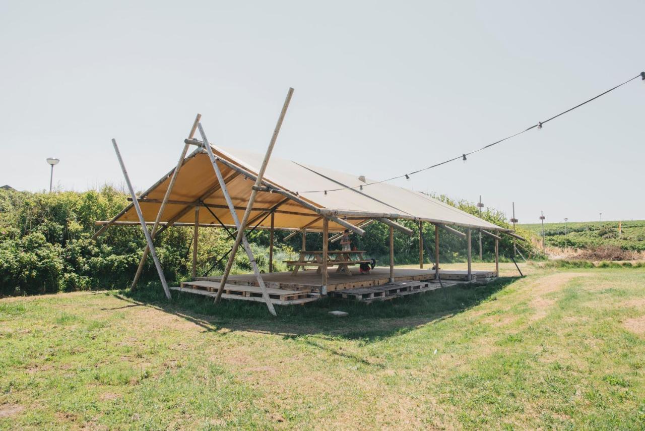 Family & Surfhostel Петтен Экстерьер фото
